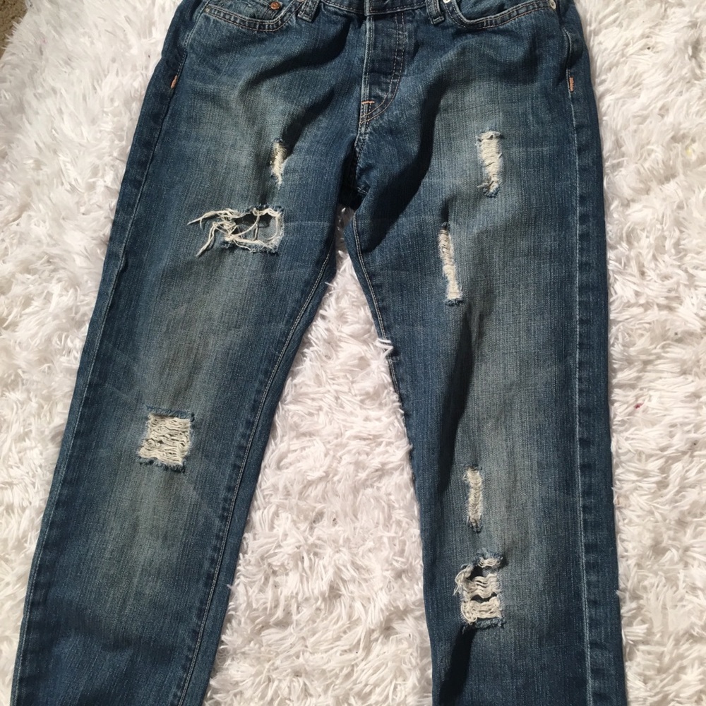 H & M Ripped Boyfriend Jeans - Picture 5 of 8